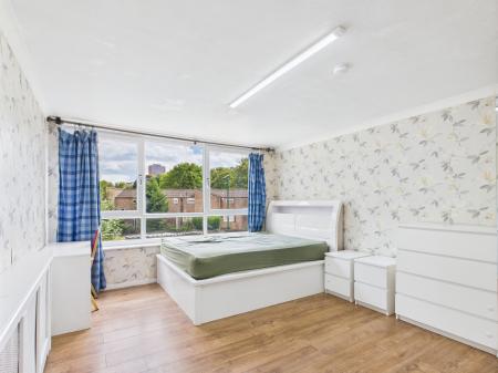 5 bedroom Terraced House for sale in Sherborne Grove, Birmingham, B1