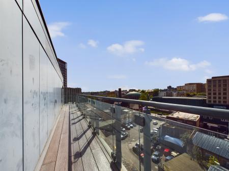 2 bedroom Flat to let in Essex Street, City Centre, Birmingham, B5