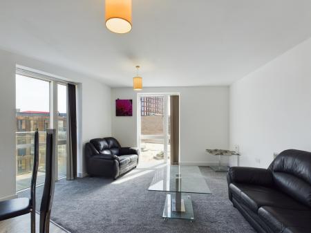 2 bedroom Flat to let in Essex Street, City Centre, Birmingham, B5