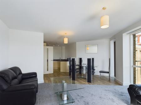 2 bedroom Flat to let in Essex Street, City Centre, Birmingham, B5