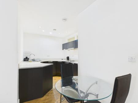 2 bedroom Flat to let in i-Land Development, City Centre, Birmingham, B5