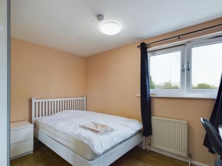 1 bedroom House share to let in Sherborne Grove, City Centre, Birmingham, B1