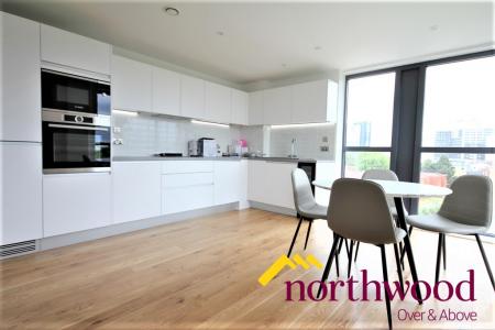 2 bedroom Flat to let in 12 Communication Row, City Centre, Birmingham, B15