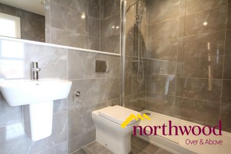 2 bedroom Flat to let in 12 Communication Row, City Centre, Birmingham, B15