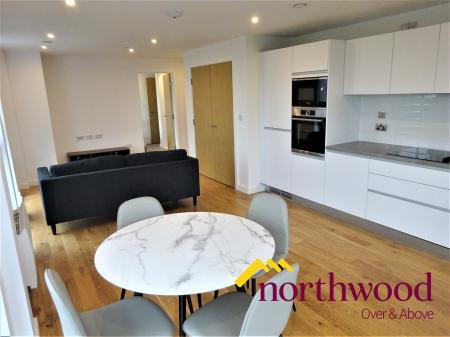 2 bedroom Flat to let in 12 Communication Row, City Centre, Birmingham, B15