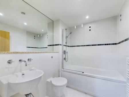 1 bedroom Flat to let in Southside Development, City Centre, Birmingham, B5