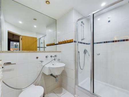 2 bedroom Flat to let in Southside Development, City Centre, Birmingham, B5