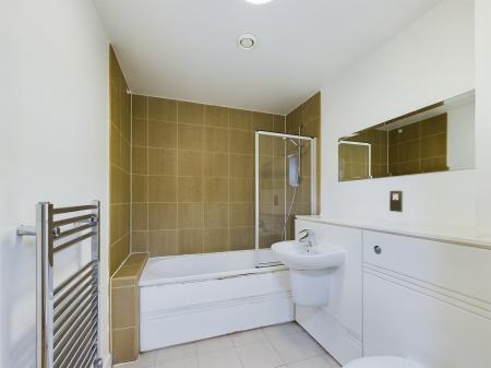 1 bedroom Flat to let in Latitude Development, City Centre, Birmingham, B5