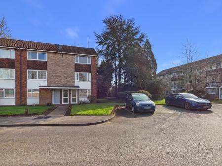 2 bedroom Maisonette to let in Park Close, Erdington, Birmingham, B24