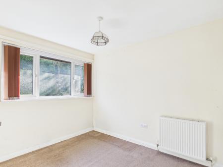 2 bedroom Maisonette to let in Park Close, Erdington, Birmingham, B24