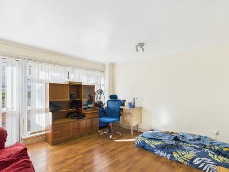 3 bedroom Town house for sale in Moss House Close, City Centre, Birmingham, B15
