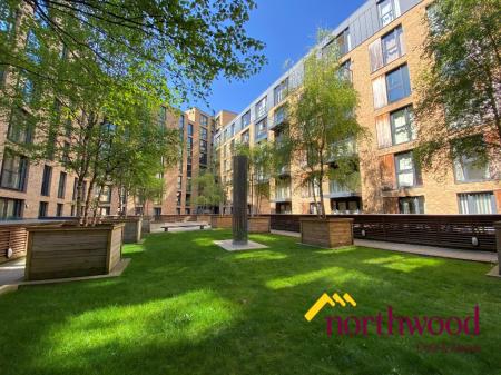 2 bedroom Flat to let in Southside Development, City Centre, Birmingham, B5