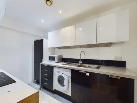 2 bedroom Flat to let in Southside Development, City Centre, Birmingham, B5