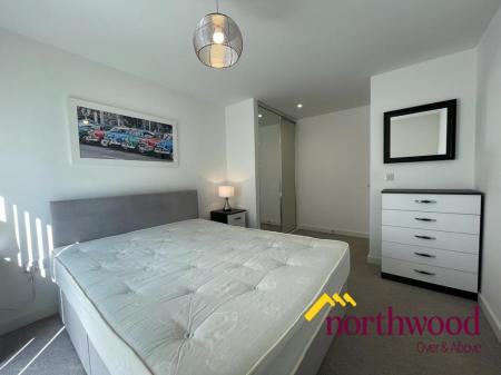 1 bedroom Flat to let in Lexington Gardens, Park Central, Edgbaston, Birmingham, B15