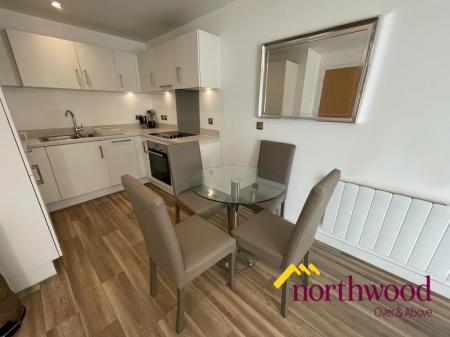 1 bedroom Flat to let in Lexington Gardens, Park Central, Edgbaston, Birmingham, B15