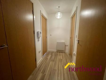 1 bedroom Flat to let in Lexington Gardens, Park Central, Edgbaston, Birmingham, B15