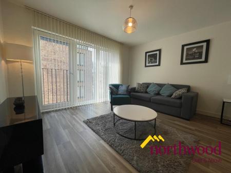 1 bedroom Flat to let in Lexington Gardens, Park Central, Edgbaston, Birmingham, B15