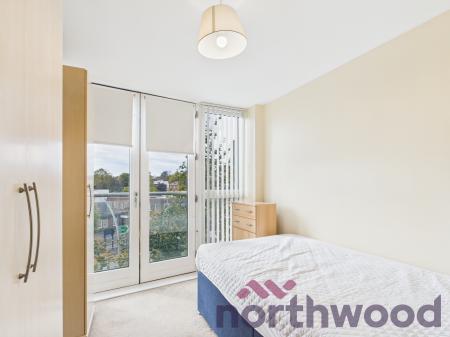 2 bedroom Flat to let in Lee Bank Middleway, City Centre, Birmingham, B15