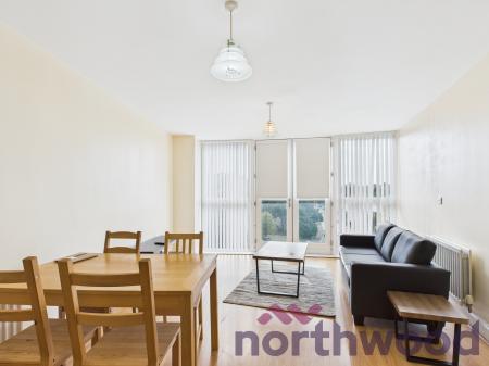 2 bedroom Flat to let in Lee Bank Middleway, City Centre, Birmingham, B15