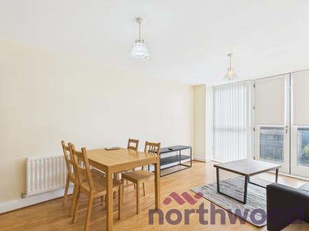 2 bedroom Flat to let in Lee Bank Middleway, City Centre, Birmingham, B15
