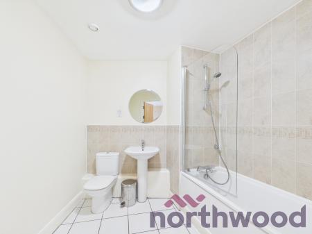 2 bedroom Flat to let in Lee Bank Middleway, City Centre, Birmingham, B15