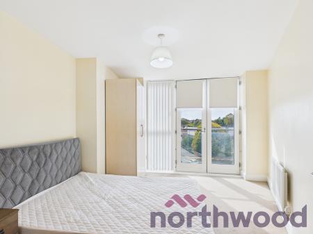 2 bedroom Flat to let in Lee Bank Middleway, City Centre, Birmingham, B15