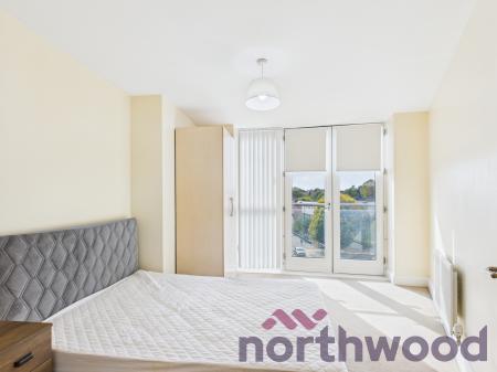 2 bedroom Flat to let in Lee Bank Middleway, City Centre, Birmingham, B15