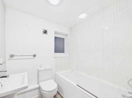 2 bedroom Flat to let in Portland Road, Birmingham, B16