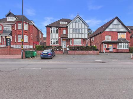 2 bedroom Flat to let in Portland Road, Birmingham, B16