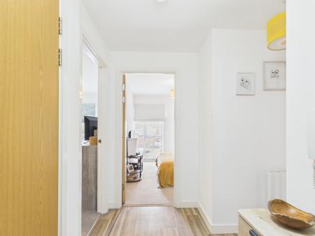 2 bedroom Flat for sale in Hamilton Apartments Spring Street, City Centre, Birmingham, B15