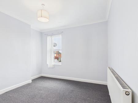 2 bedroom Terraced House to let in St Mary's Road, Smethwick, B67