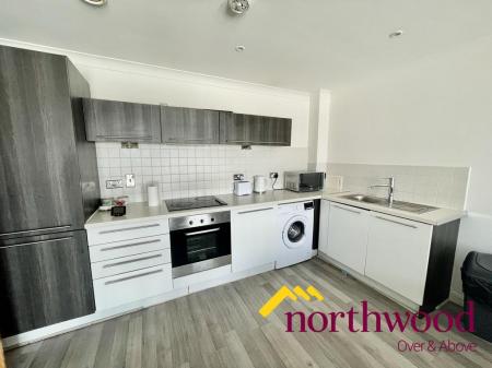 2 bedroom Flat to let in Bow Street, Birmingham, B1