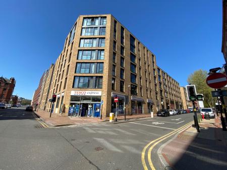 2 bedroom Flat to let in Essex Street, City Centre, Birmingham, B5