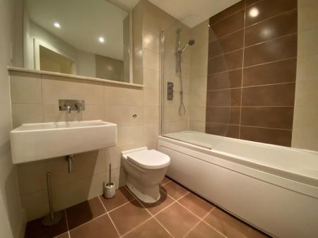 2 bedroom Flat to let in Essex Street, City Centre, Birmingham, B5