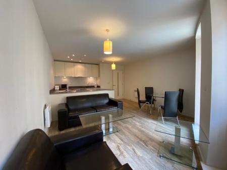 2 bedroom Flat to let in Essex Street, City Centre, Birmingham, B5