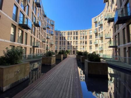 2 bedroom Flat to let in Essex Street, City Centre, Birmingham, B5