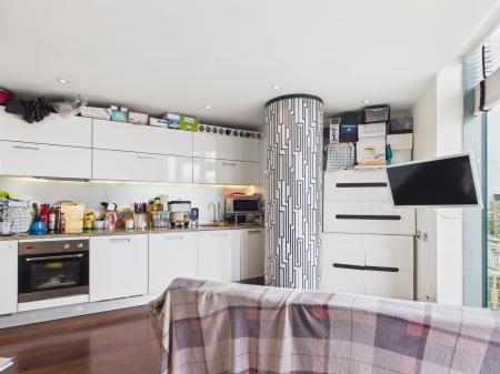 1 bedroom Flat for sale in Beetham Tower, 10 Holloway Circus