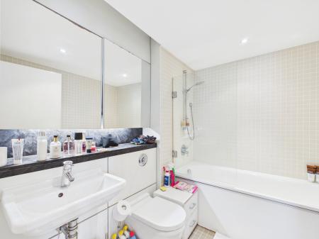 1 bedroom Flat for sale in Beetham Tower, 10 Holloway Circus