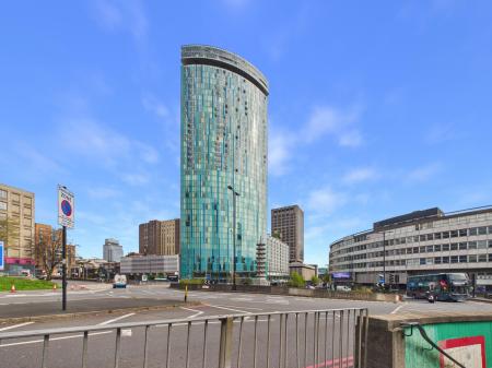 1 bedroom Flat for sale in Beetham Tower, 10 Holloway Circus