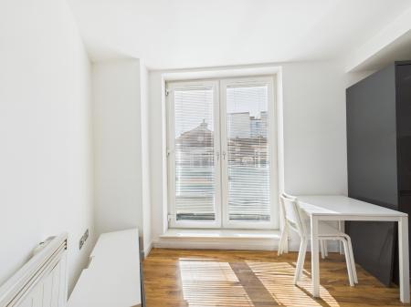 2 bedroom Flat to let in Bromsgrove Street, City Centre, Birmingham, B5