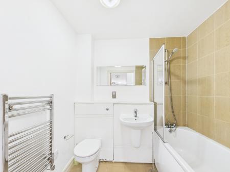 2 bedroom Flat to let in Bromsgrove Street, City Centre, Birmingham, B5