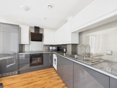 2 bedroom Flat to let in Bromsgrove Street, City Centre, Birmingham, B5