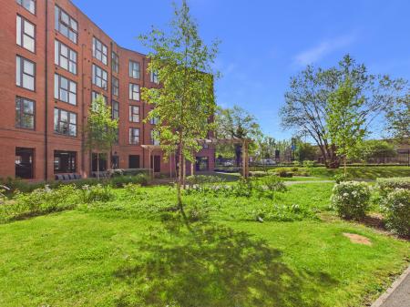 2 bedroom Flat for sale in St Lukes Road, City Centre, Birmingham, B5