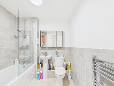 2 bedroom Flat for sale in St Lukes Road, City Centre, Birmingham, B5