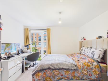 2 bedroom Flat for sale in St Lukes Road, City Centre, Birmingham, B5