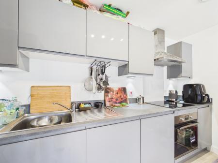 2 bedroom Flat for sale in St Lukes Road, City Centre, Birmingham, B5