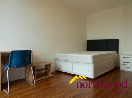 1 bedroom Flat to let in Bromsgrove Street, City Centre, Birmingham, B5