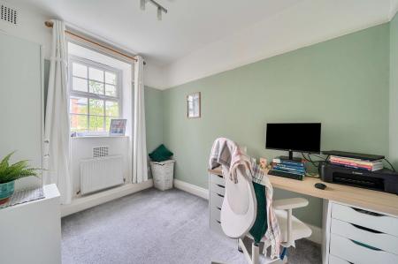 2 bedroom Flat for sale in Pitmaston Court Goodby Road, Birmingham, B13