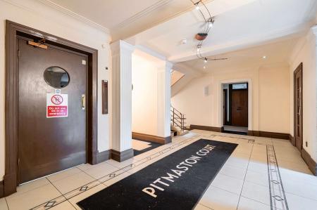 2 bedroom Flat for sale in Pitmaston Court Goodby Road, Birmingham, B13