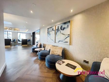 1 bedroom Flat to let in Broad Street, City Centre, Birmingham, B15